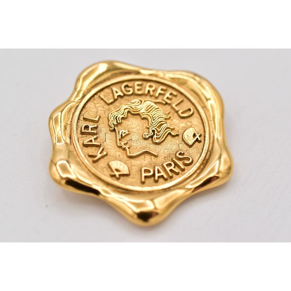 Karl Lagerfeld Vintage 1.25" Logo Seal Brooch Paris Medallion Gold Signed Bin5B - Picture 12 of 12